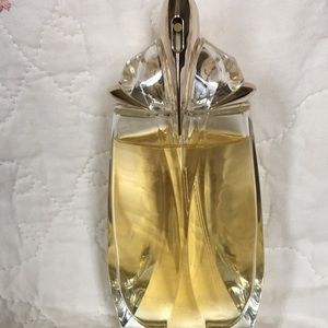 Alien eau extraordinaire